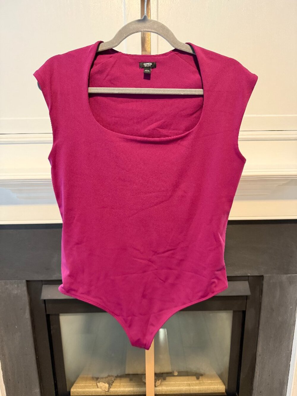 💜 Magenta Body Contour Bodysuit | Express | Large